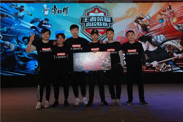 用一个绝妙 用一个绝妙