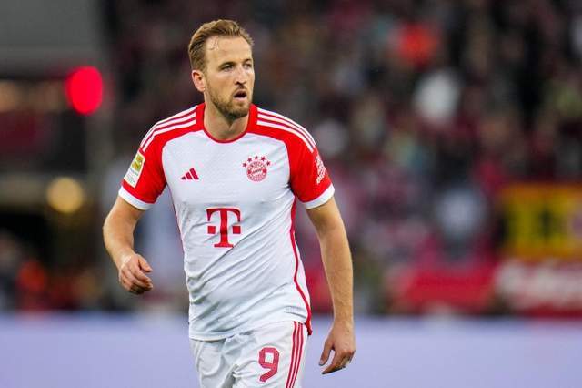 巴萨年轻后 巴萨年轻后