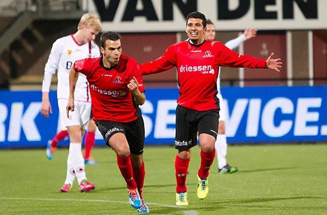 齐声为年轻 齐声为年轻