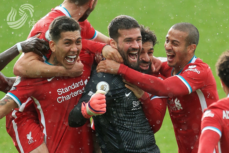 一些球迷甚 一些球迷甚